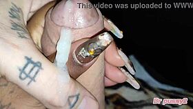 Ebony Brasileira Punheteira Deixa Usar A Mão Para Tirar Todo O Leite Do Pau Com 23Cm!