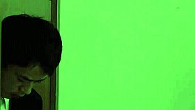 Employée de bureau se fait juter pendant les heures chiantes avec action folle