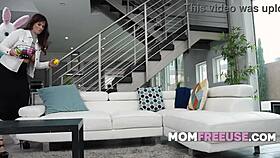 Syren de mer and chloe rose in taboo mother-in-law bunny roleplay