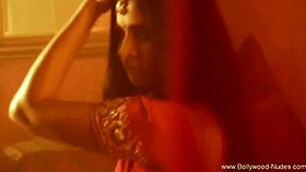 Wow, Brunette Belly Dancer Teases With Nude Moves!