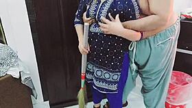 Pakistanlı Hizmetçi Ev Sahibi Tarafından Sertçe Sikiliyor Açık Urduca