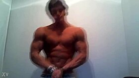 Jeff Seid HD flexing his muscular bodybuilder physique