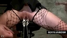 i can't handle this extreme dildo in my tight pussy, it hurts so much but i need more