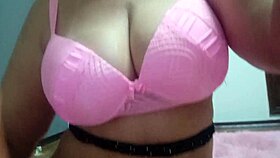 Aquela tutorial no quarto de boneca como se masturbasion gozei foi muito veja no fechado ou red