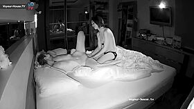 Lesbi Real Couple Makes Fingerbang And Strapon Hot Action With Shaking Orgasm