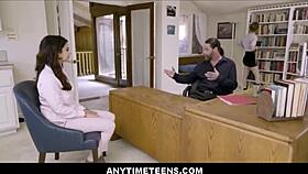 Freeuse teenagere kneppet til advokatfirma interview?