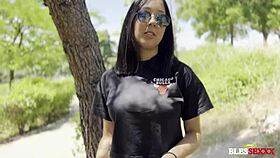 Audition cu virgină adolescentă 18+, vrei să mă vezi dezbrăcându-mă afară pentru prima dată în shooting latină sălbatic?