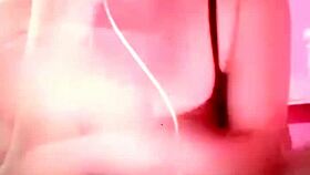 Grabando a Chica Cachonda en una Sesión de Sexo Intenso