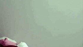 Kellybabee Fingers Her Shaved Pussy Hard!