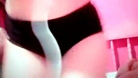 Grabando a Chica Cachonda en una Sesión de Sexo Intenso