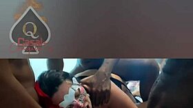 Me Exibindo Na Orla Em Salvador Antes De Ser Devorada Por Cinco Baianos Pirocudos Ainda Me Lambuzei Na Buceta Gostosa De Uma Amiga Baiana