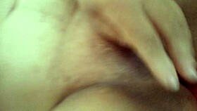 Novinha Com A Buceta Meladinha Masturbating To Orgasm