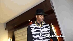 I show how to eat pussy right for the holidays with christy love and tstyles.