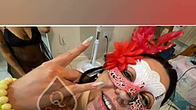 Me Exibindo Na Orla Em Salvador Antes De Ser Devorada Por Cinco Baianos Pirocudos Ainda Me Lambuzei Na Buceta Gostosa De Uma Amiga Baiana