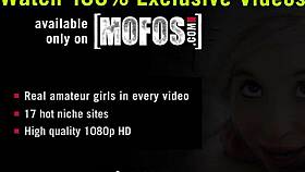 Bruneta superbă Arian Joy îl călărește tare pe voyeur, la naiba, ce viclean pe patrulare!