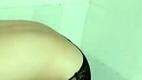 e trang nguyễn caught on bigo revealing herself while bathing in steamy chat.