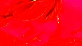 argentina petera tatuada tirando la goma