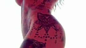 yo, check me dancing naked in this hot sauna