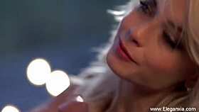 Возбуждающий минет от блондинки милф во время интимного межрасового массажа