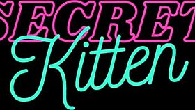 i'm watchin this cute redhead suckin a huge dick