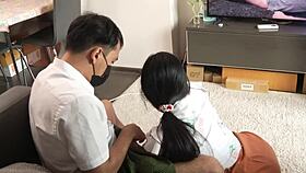 เด็กดูแลเอเชียน่ารักล่อใจเจ้านายด้วยหีแน่น