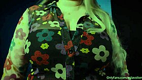 mila volker titty fucks dildo in wild masturbation show!