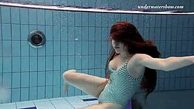 Tight Pussy Babe Underwater Fuck