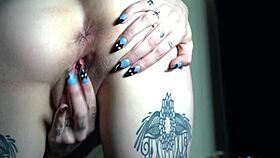 This little white girl is fucking Andy Savage for a creampie 😏