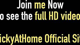 Ljubiteljice kurca Vicky Vette in požrešna služkinja Jillian Janson si delita trdi kurac