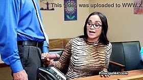 Har du sett en latinsk husmor bemästra konsten att suga med ren skicklighet?