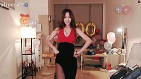 Winter Sexy Dance with Hot Asian BJ Action, Wow!