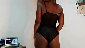 Cute 19yo Horny Step-Daughter Walked In & Said To Be Quiet She Started To Body Tease Stepdad Into A Hot Sexy Blowjob - Jhodez1