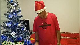 Modelul Ines Ventura în sex fierbinte acasă la mine de Crăciun