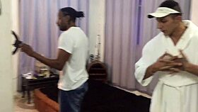 Novinha Safada Fucks Big Cocks in Reality Orgy!