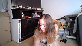 Merry Christmas! Enjoy my big ass bent over in fishnets, wet pussy sucking clit?