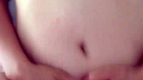 He decided to fuck his wife's pussy in their homemade amateur scene