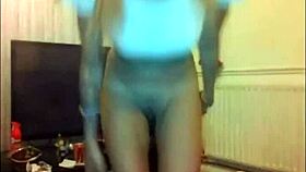 Yo, Imogen, the British webcam model, is live now! 😍