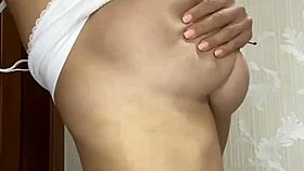 Kittykriss Drops Her Big Natural Tits And Bounces