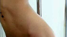 want to see viivixinha rip her clothes off?