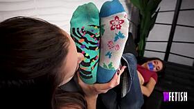 Ama rio, your feet are bound for my worship, ashlynn taylor says.