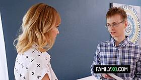 hey, slutty teen sailor luna is fucking her virgin stepcousin hard