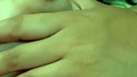 Linda Jovencita Moans Loudly While Touching Her Pink Vagina Real