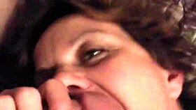 Sexy southern slut gives an amazing blowjob