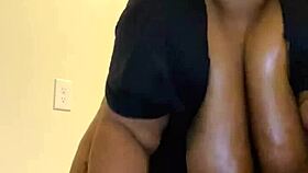 Can this sexy BBW make a squirt fountain like no other?