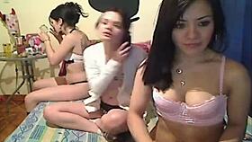 i'm at school lesbian orgy, it's so wild