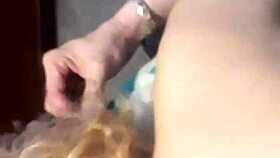 Justin and Niki share a webcam conversation.