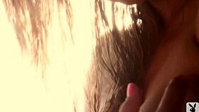 Katie Vernola Looks Pretty Chic Nude! 😍