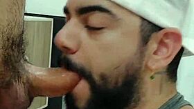 turista curioso visitando o mr bumbum brasil completo no red e subscri��o