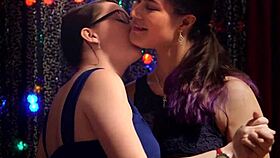 Australian lesbian enjoys oral in reality