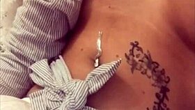 Горячая финская сучка хвастается большими сиськами 🔥